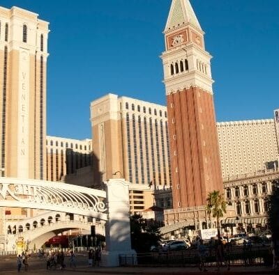 Las Vegas Sands Corporation Sees Revenue Rebound as the Losses Narrow