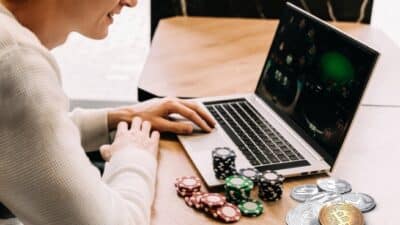 A comprehensive guide to dominating crypto poker on online platforms
